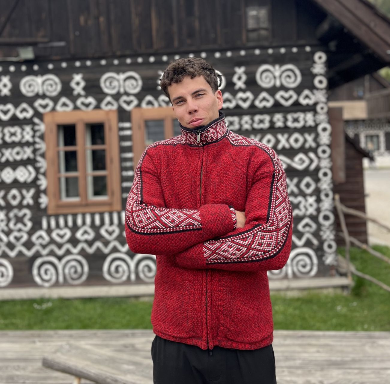 Mikina vlnená Strážov krátka