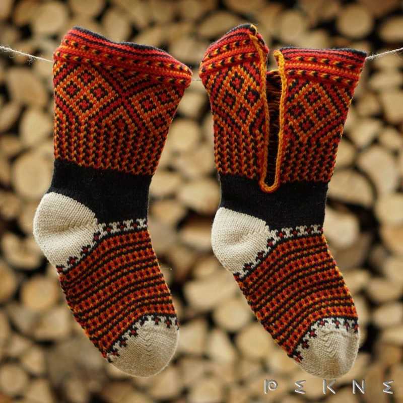 Ponožky čičmanské "kopitca" 44-45 - Tradičné čičmanské kopitcá-mužské ponožky